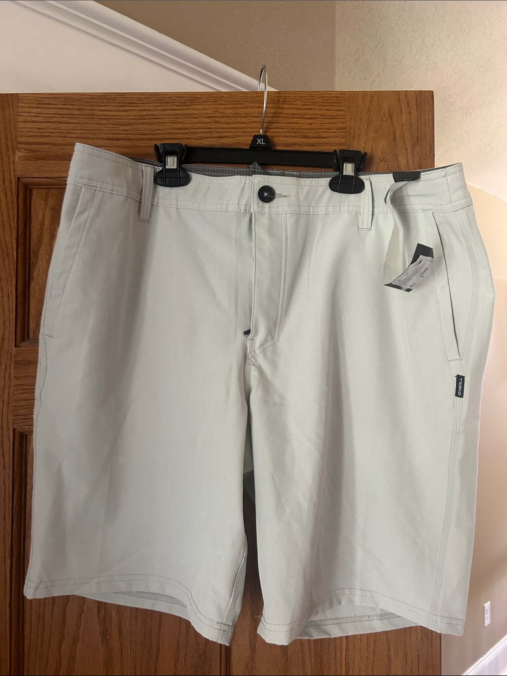 O'Neill Men's Light Gray Flat-Front Performance Shorts